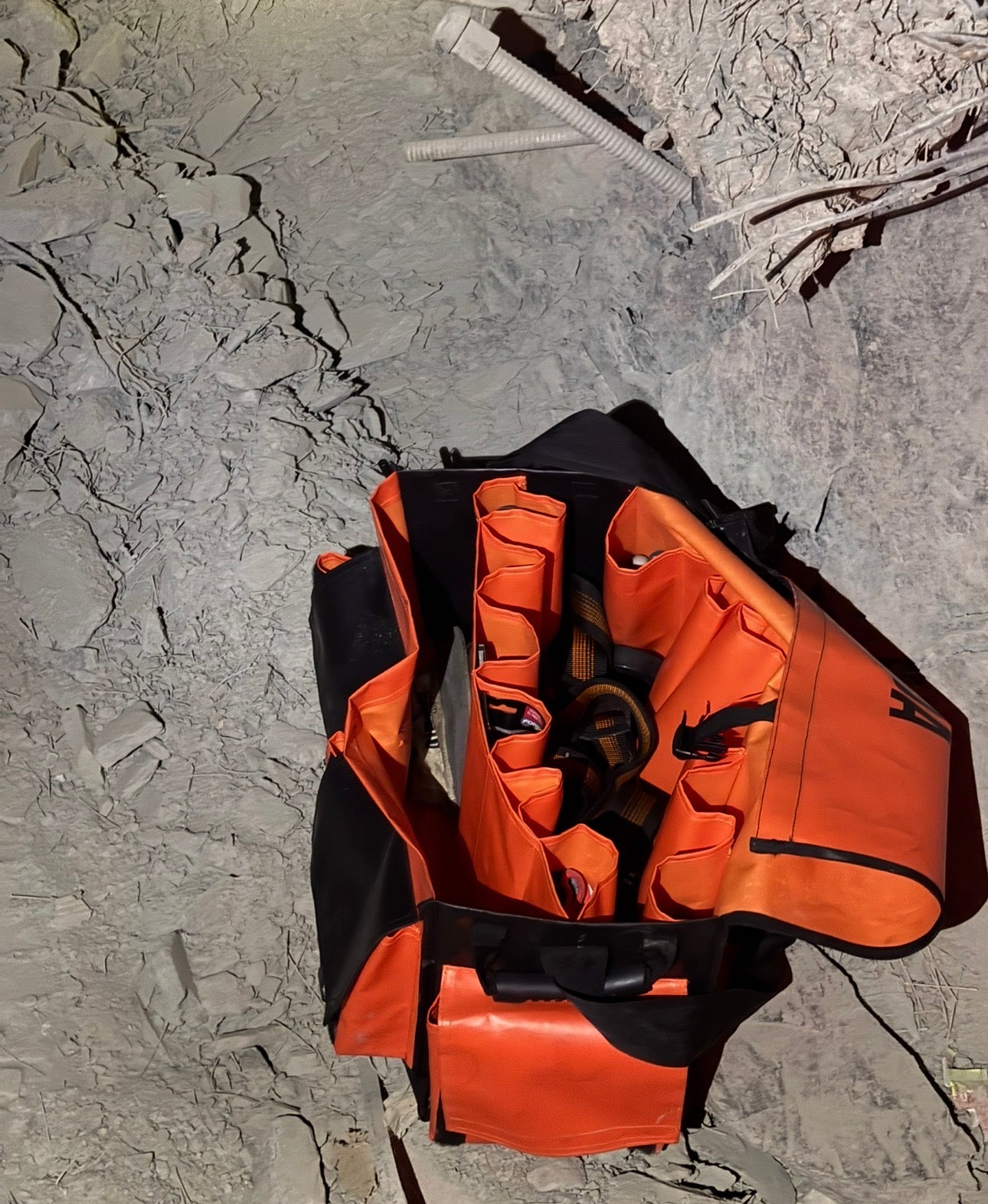 UNDA CREW BAG - ORANGE